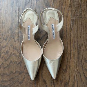 Manolo Blahnik Carolyne Heels in Gold - 38.5